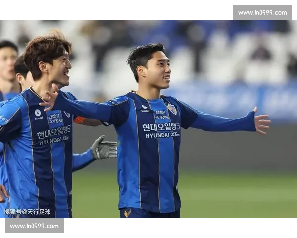 蔚山现代与江原对决揭示韩国足球强队间的激烈碰撞与战术博弈